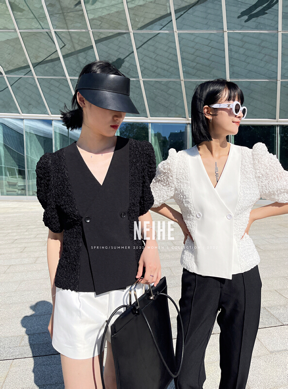 goods in stock! New year in early spring! [neihe] bubble sleeve V-neck short sleeve T-shirt 22102# zxx