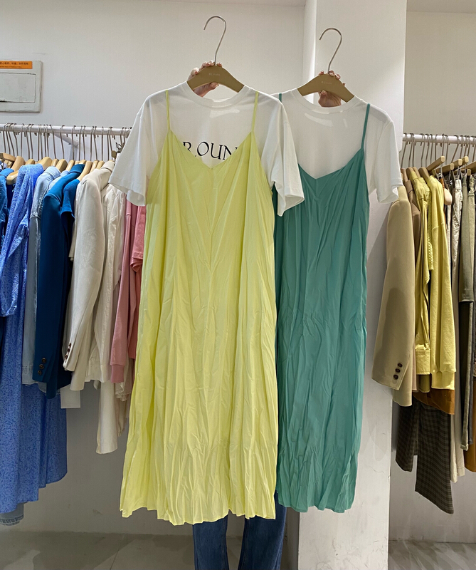 goods in stock! New year in early spring! [bloom place] Korean loose and versatile suspender dress l626173# CLS