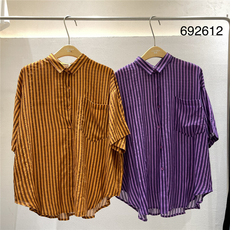 [twenty printed wood] loose stripe comfortable shirt 692612# L