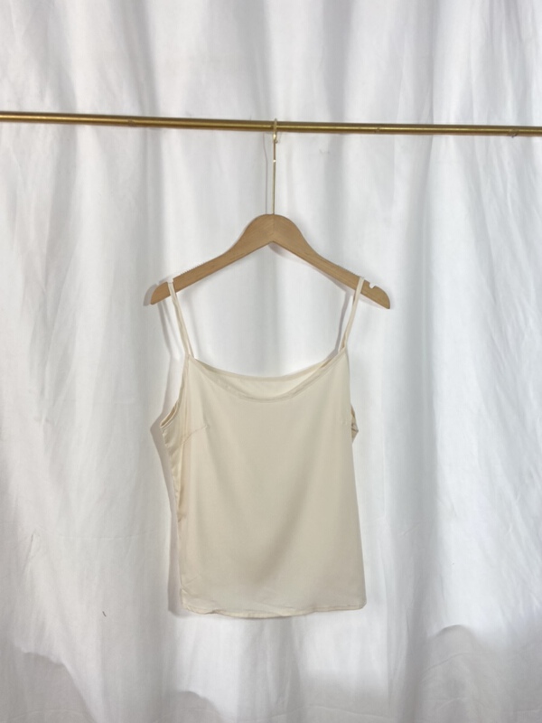 New in early summer! [Yi show shop] simple Korean slim vest / sling 1106# Cl