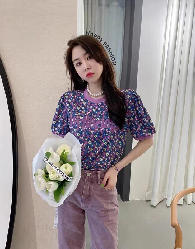 New in early summer! [British rights society] floral versatile round neck short sleeve T-shirt 5249# XYY
