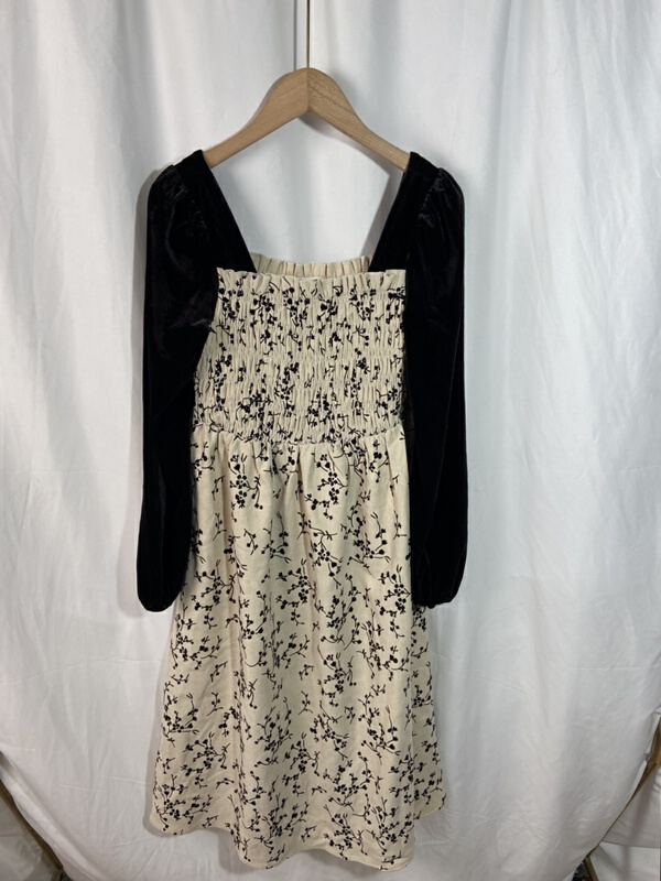 [Yi show shop] Fangling literary and artistic gentle apricot dress 1179# Cl