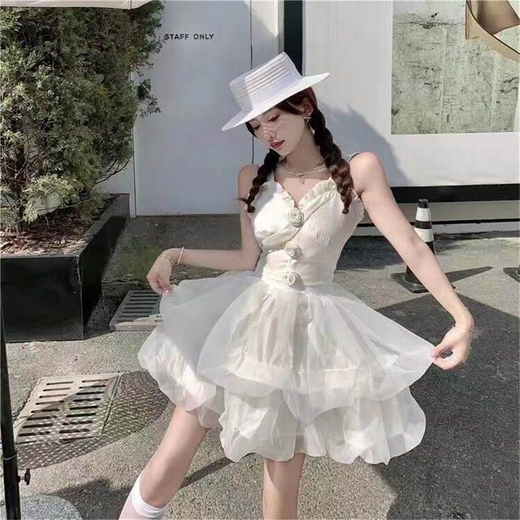 New in early summer! [tangtangtangjia] net color and sweet suspender + age reducing puffy skirt suit 2926# PCZ