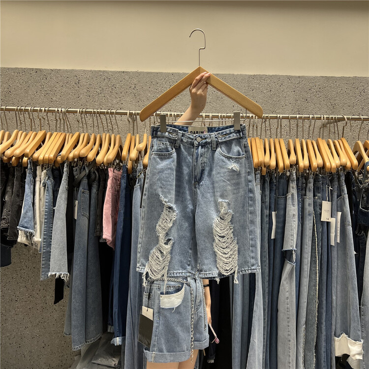 [X1] hole breaking comfortable Korean denim shorts w272# hyy