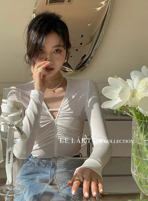 New year in early spring! [xiaofanjia] design V-neck pleated slim comfortable sweater 6103# LSW