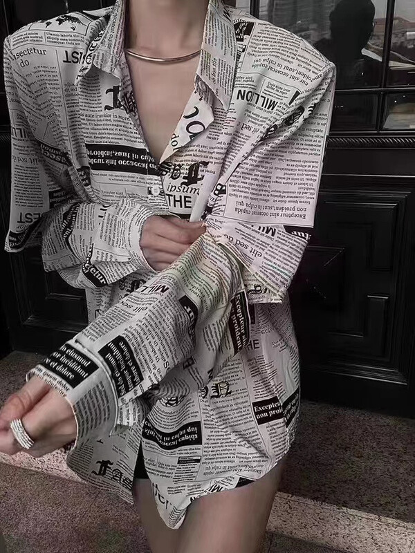[mozr] newspaper fashion versatile shirt 9007# XYJ