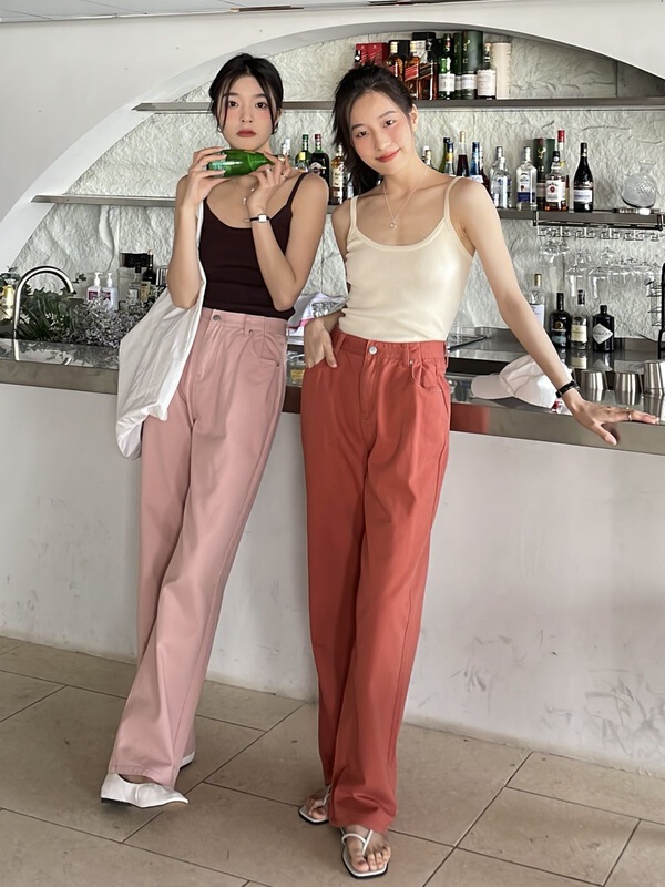 [clean space] Korean version straight tube loose and versatile candy jeans 31933# CLS