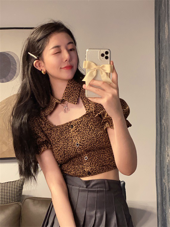 New in early summer! [red] leopard print single breasted fashion shirt 6710# Cl