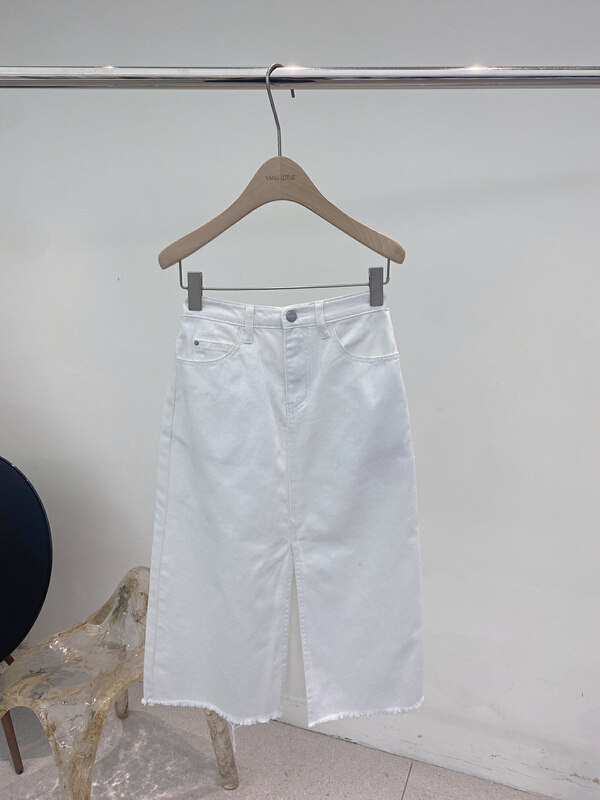 New in early summer! [Yang lotus] simple and versatile split mid length skirt s12234168# ozq