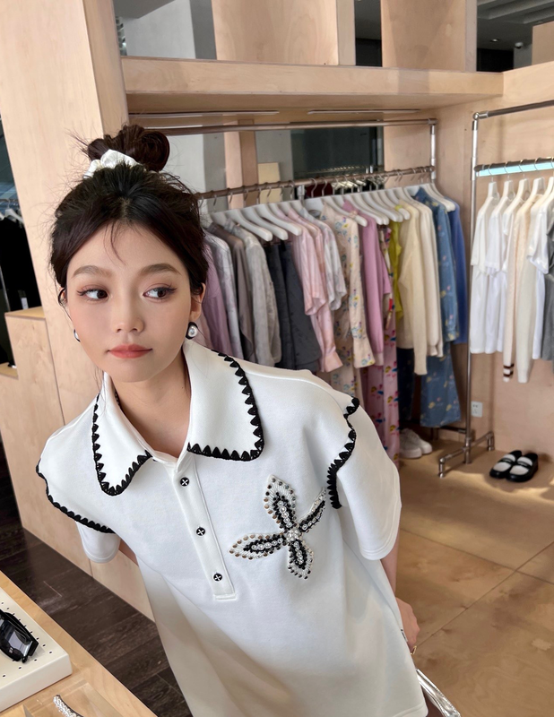 [pan] temperament girl senior exquisite feeling Handmade Beaded Rhinestone Lapel contrast embroidered sweater 00478# PCZ