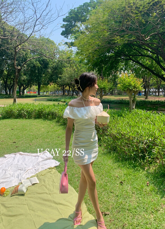 [u say] temperament straight neck Pleated Dress 65837# LSL