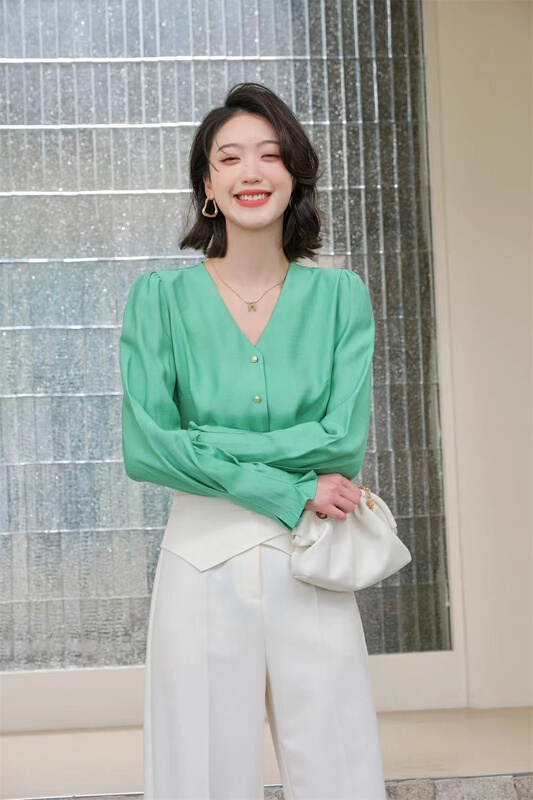 goods in stock! New year in early spring! [Hanna Hanna] high quality V-neck shirt 8103# XJ