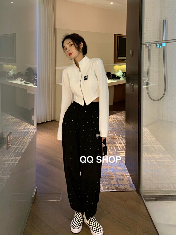 現貨!早春上新!【QQ SHOP】韓版燙鑽寬鬆定標休閒褲  5827-1#  OZQ