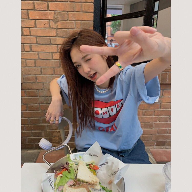 [timely rain] Hanfeng ins small fresh blue round neck loose shoulder pad short sleeve T-shirt 42315# WPL