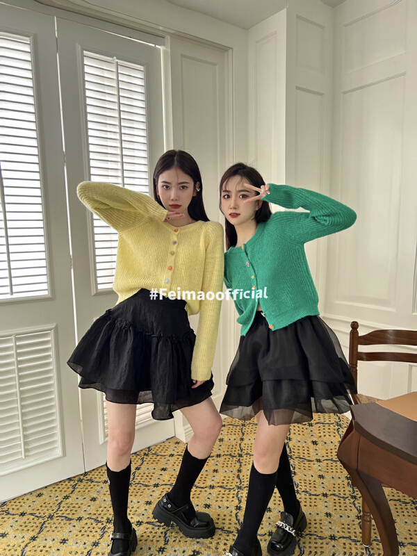 goods in stock! New year in early spring! [Feimao Philippine cat] Korean round neck single breasted warm sweater ym-9423# LSL