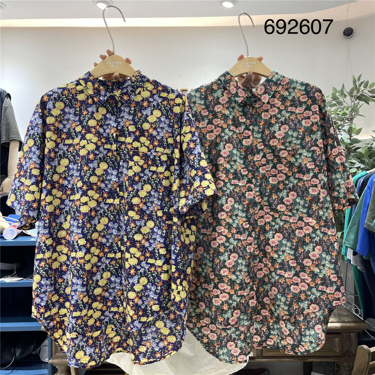 [twenty printed wood] broken flower comfortable Korean shirt 692607# L