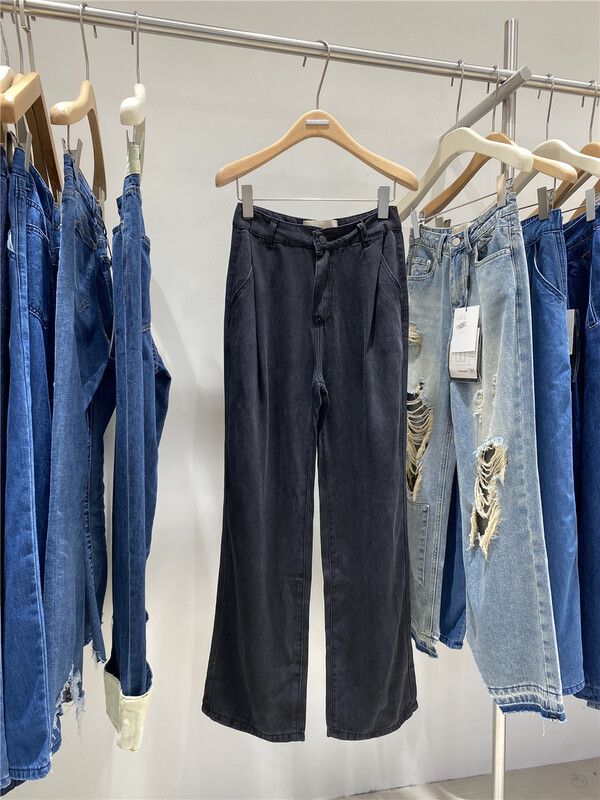 [o not 1] simple, slim and versatile jeans w560# LSW