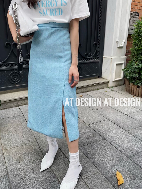 New in early summer! Slim skirt