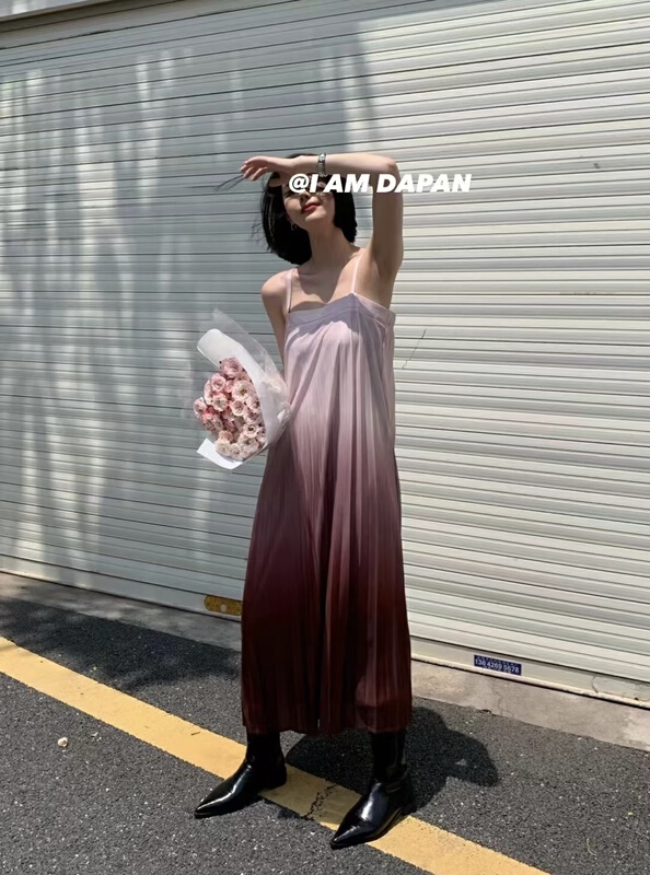 [I am Dapan] gradient pleated suspender dress 6999# zxl