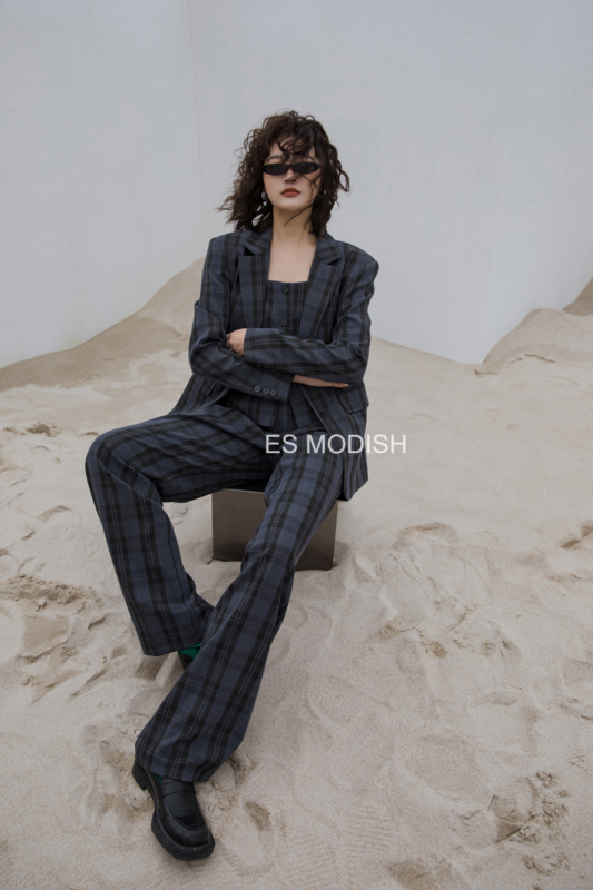 Original price 248.03! New year in early spring! [es modish] British style striped suit + versatile vest vest suit set1513# XYJ