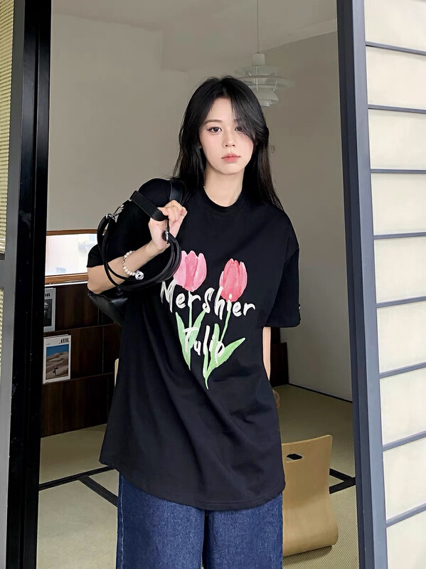 New in early summer! [lab eeda] Vintage tulip Vintage Print loose slim short sleeve T-shirt 3005# ozq