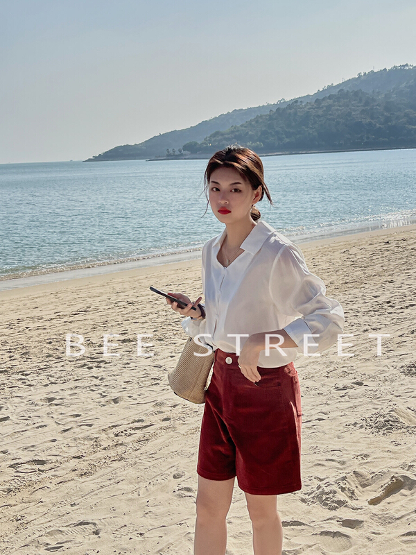 New year in early spring! [bee Street] V-neck solid color versatile shirt 9070# lwy