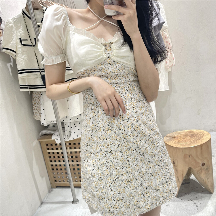goods in stock! [NC edition] Korean broken flower hanging neck square neck bubble sleeve dress q9102# zxx