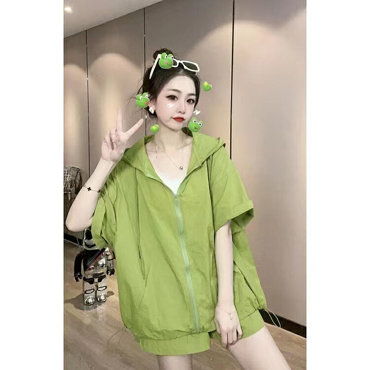 New in early summer! [GL] net red versatile sunscreen jacket + loose comfortable Shorts Set 5223# XYY