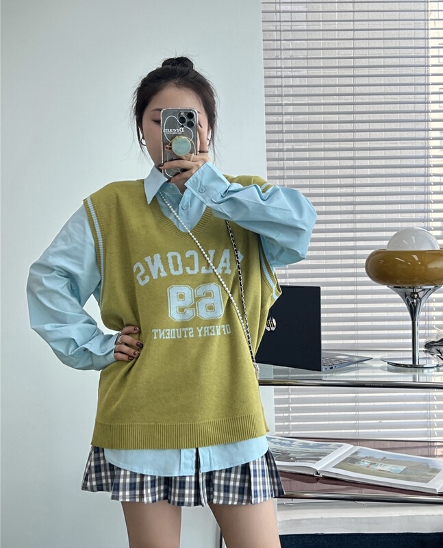 New year in early spring! [rich Papa] V-neck color matching retro Western vest 21s052# zxx