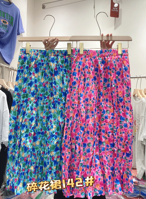 New in early summer! [Yuanxi · elements] elastic waist pleated floral skirt 142# WTT
