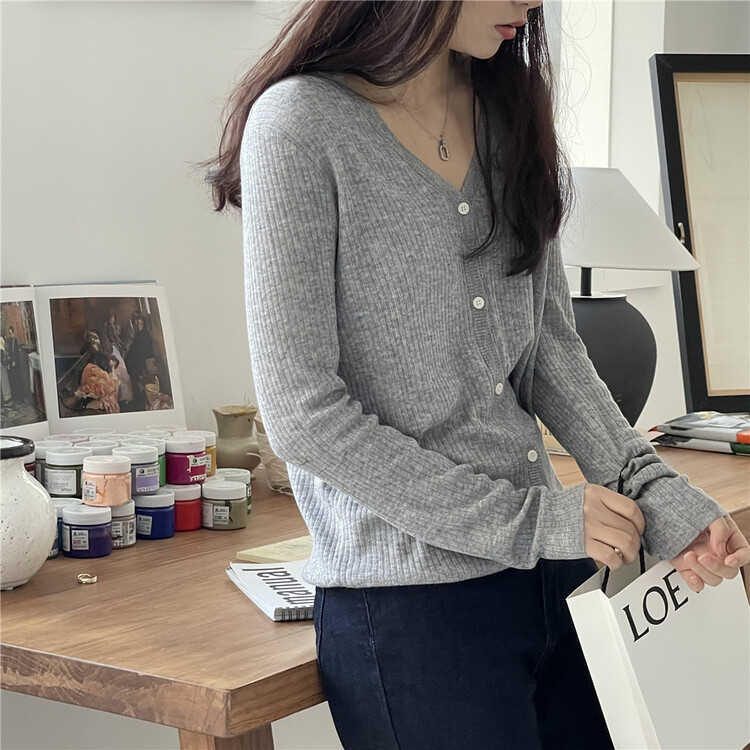 New year in early spring! [fifth moon] fashion V-neck single breasted blouse 9168# CLS