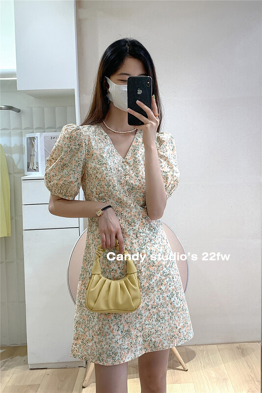 現貨!【糖果CANDY】韓系碎花泡泡袖V領連衣裙  B3163#  ZSY