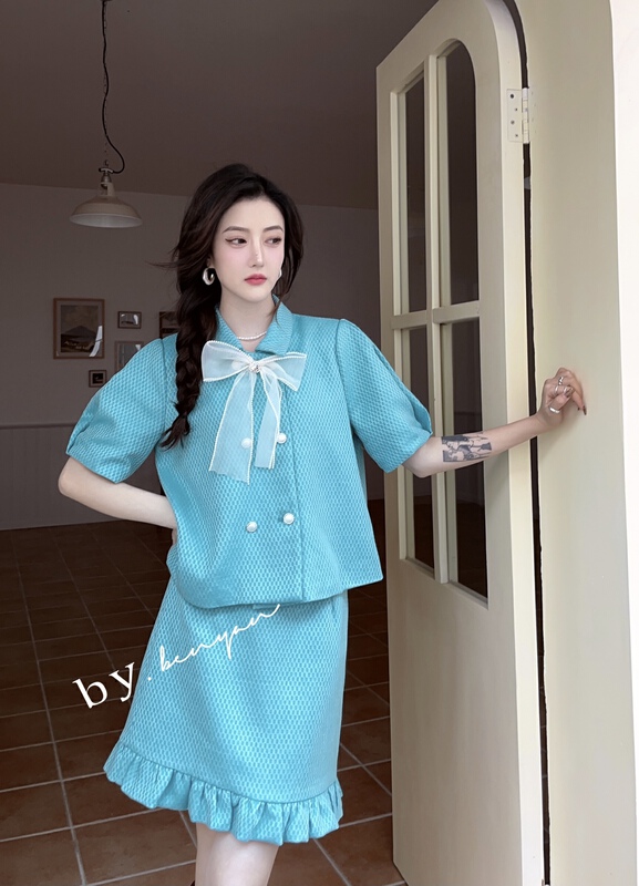 New year in early spring! [benyan] xiaoxiangfeng short sleeved jacket + versatile ear side skirt set (with detachable bow) 9829# zxx