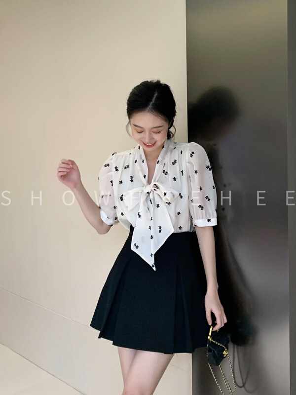 New in early summer! [xiuxixi] elegant embroidered Tencel shirt 9078# zxx