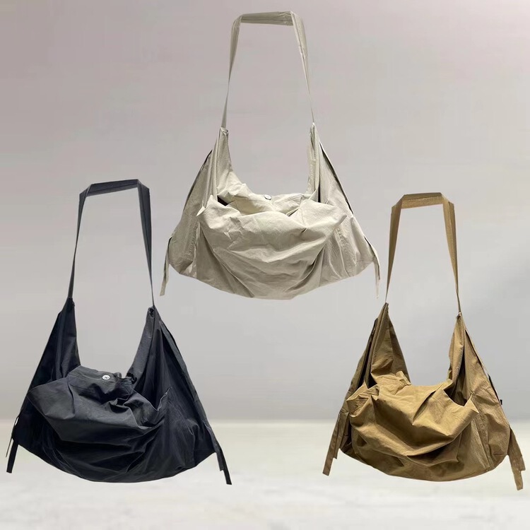 [jibujianchuan] fashionable lace up classic messenger bag b08# L