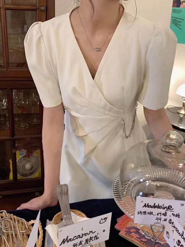 [Hello] V-neck slim comfortable dress (with chain) ys6335# lwy