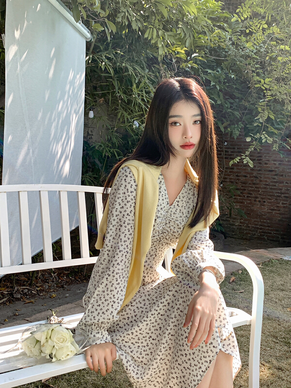 New year in early spring! [finoa] Korean slim fitting V-neck dress 10205# CLS