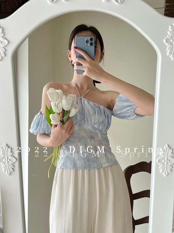 [x · h studio] hanging neck and one shoulder chiffon short sleeve sweet and spicy sexy design sense, minority small shirt 3028# ozq