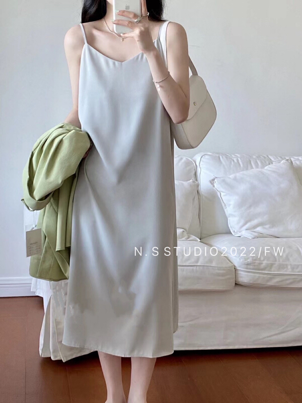 New in early summer! [N.S] simple temperament solid color versatile V-neck suspender dress 9889# WPL