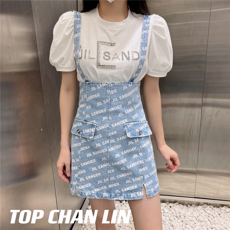 [top Chan Lin] Korean version all over lettered denim strap skirt (excluding inner lap) 95136# cqw