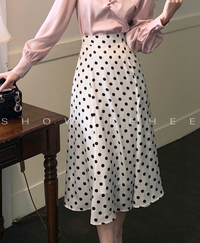 New year in early spring! [Xiu Xixi] Korean version of Lady wave point versatile skirt 19356# zxx