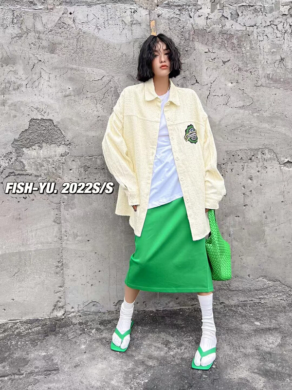 goods in stock! New year in early spring! [fish Yu] heavy industry design sense of foreign style fashion denim coat 22026# LSL