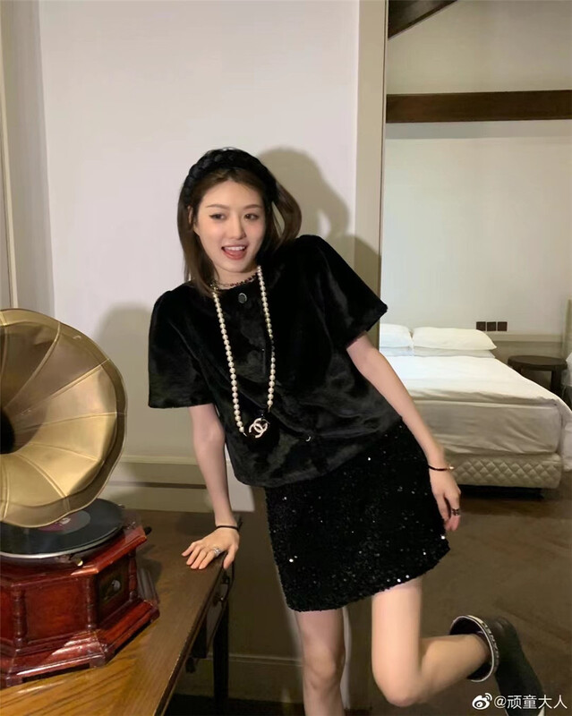 New year in early spring! [MS studio] Korean version elastic waist Sequin short skirt 7768# PCZ