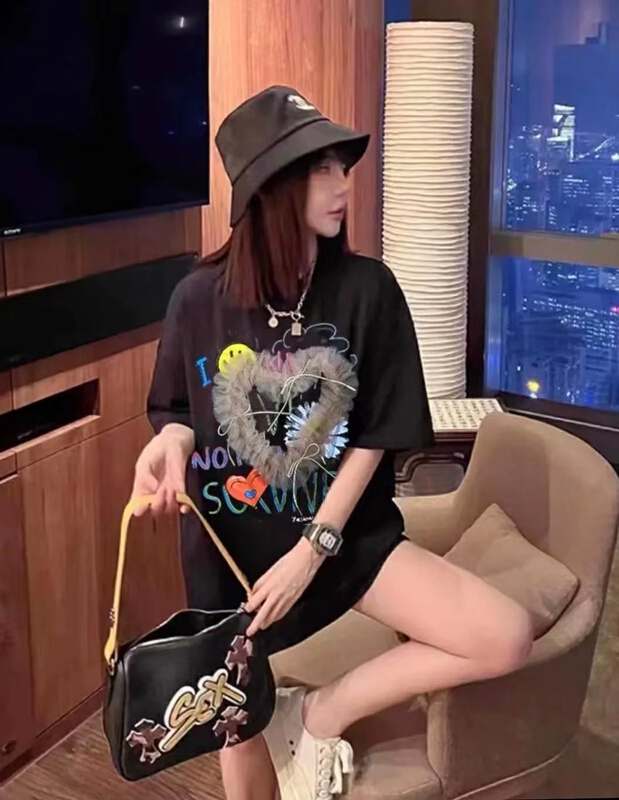 [Irene] letter printing three-dimensional screen love short sleeve T-shirt 2283# WTT