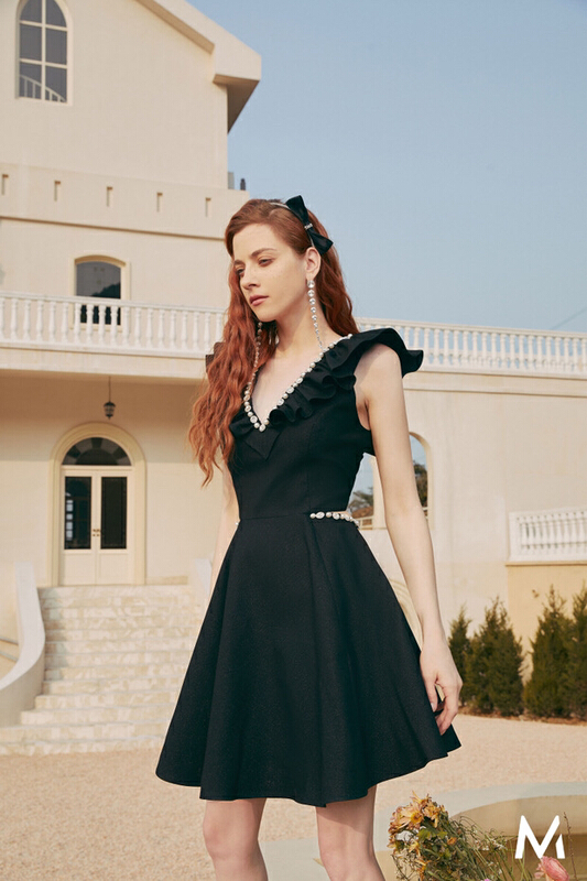 New in early summer! [ala] minority design Ruffle V-neck Beaded French dress l1375# JJ