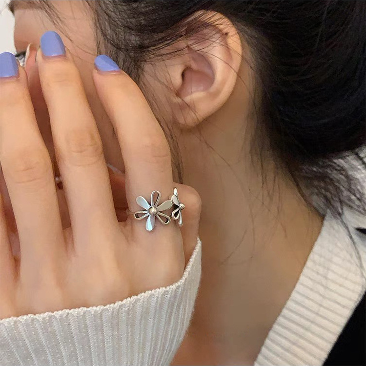 [inside] a flower designed by a small group, simple and versatile ring j1972# zxl