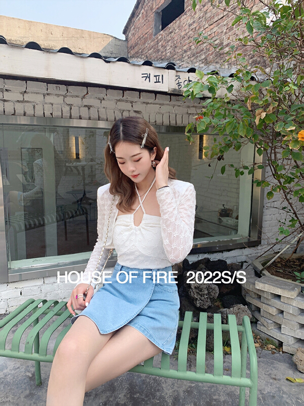 New year in early spring! [huohuohuohuo hoodress] Korean elastic texture pattern bandage Top + short cardigan set 22068# ozq