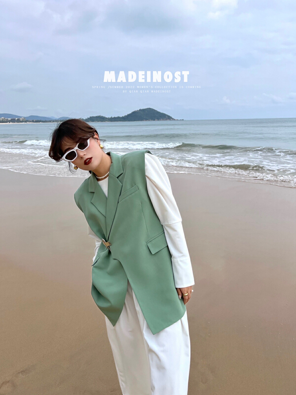 Original price 108.99! Early spring! [OSHA madeinost] big brand custom button simple shoulder pad suit vest (with metal button) 86115# ll