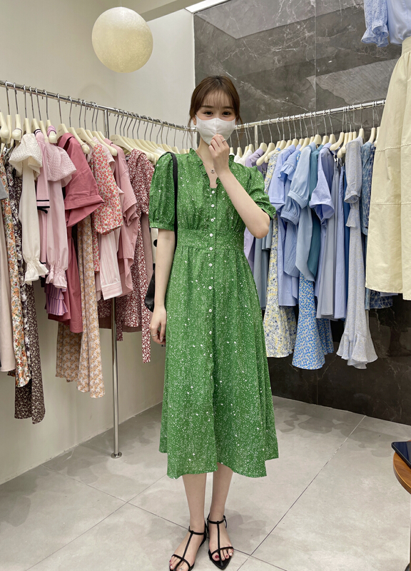 New in early summer! [uone] slim temperament star dot dress 097640# LSL