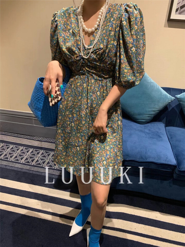 Original price 100.39! New in early summer! [luuki] floral pleated V-neck dress ys1-25035# ozq